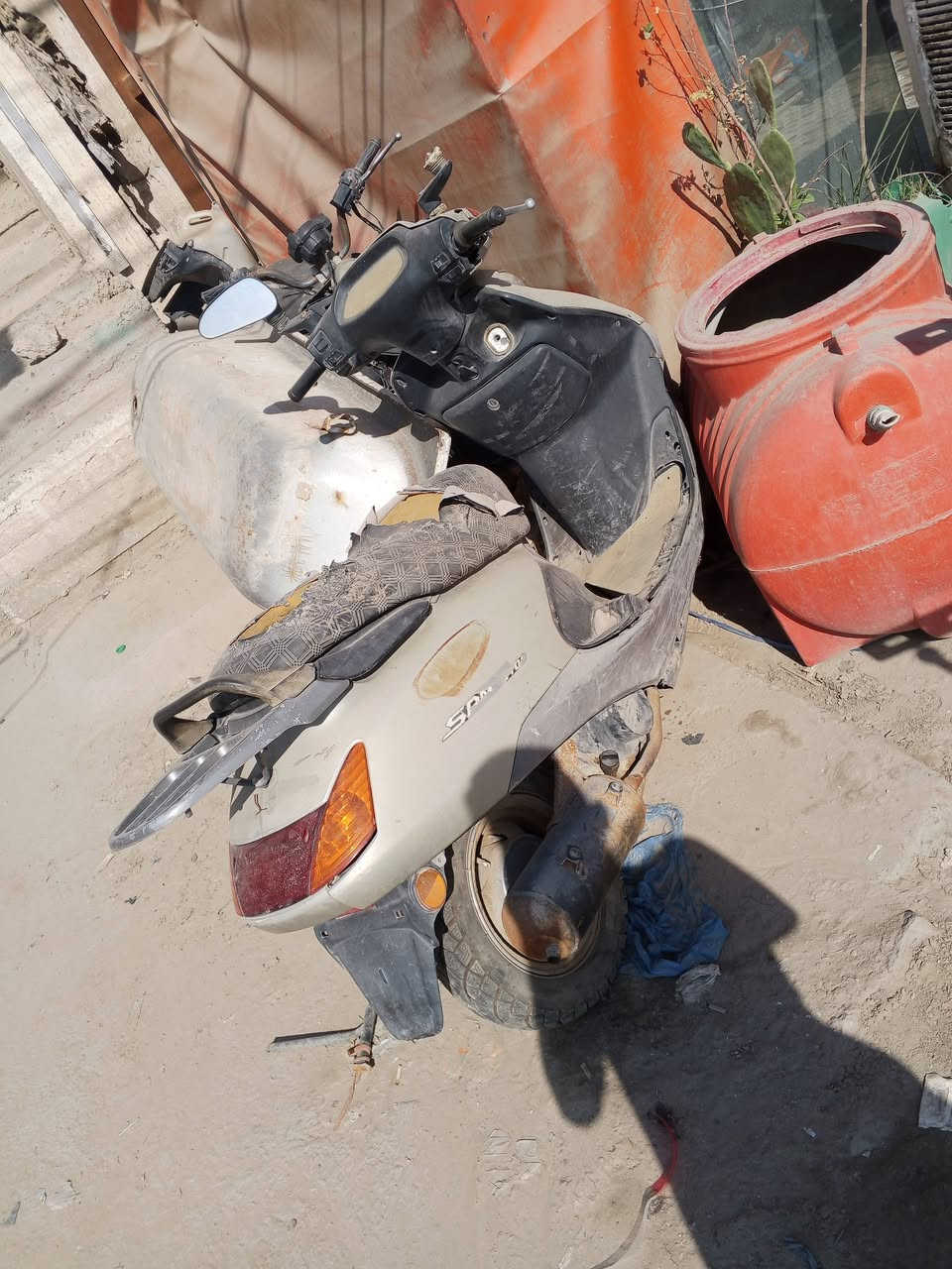 سلام عليكم درجة البيع توم حديد مكان بابل القاسم سعر 125ب مجال ***********
