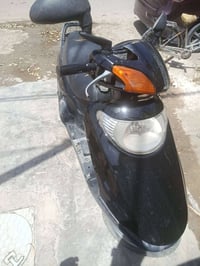 دراجه سبيسي للبيع السعر 250 الف قفل دراجه تشتغل نكره سلف سلف شغال بريك...