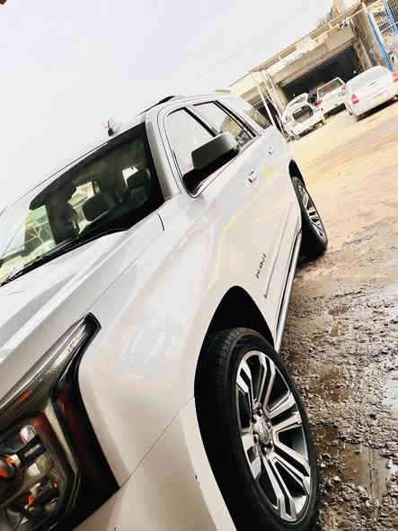 السلام عليكم جمسي يوكن مواصفات دنلي 2018 نظيفة مفولة  رقم بغداد داخل عسلي مكينة 6.200 8 سلندر ظررهة تبديل باب خلف السايق الاستفسار على الرقم ***********
