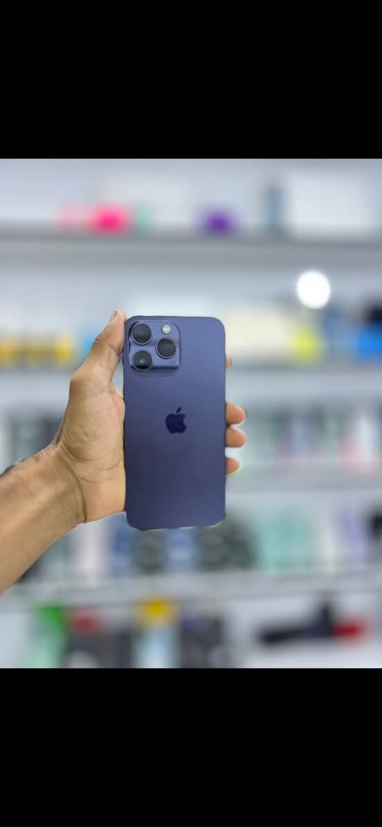 #مستخدم دبل خط 850 الف فقط 🔥
ايفون 14برو ماكس أمريكي خطين 
اذكره 256 بطاريه 97
كامل ملحقات مع وصل ضمان ستبدال 5 أيام عن ايي خلل كارتون مطابق وكيبل شحن 
السعر 850 الف فقط 
كربلاء حي العامل سوق الأخير بدايه شارع السبيس 
*********** وتساب فقط❤️
