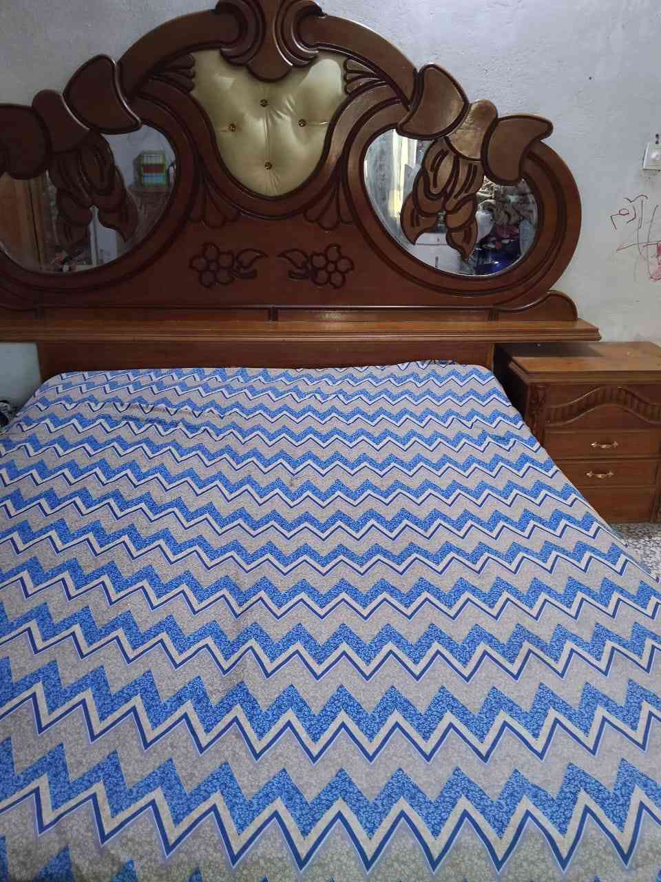 غرفة نوم نجاره عراقي صاج داخل خارج نجاره ثكيله درجه اولى
السعر 650 مجال بسيط 
بابل الهاشميه ***********
