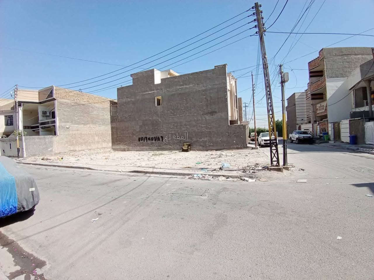 قطعة أرض للبيع المساحة 120متر ركن طابو ملك صرف الواجهة 12متر النزال10متر
تقطيع 60متر ركن /60 متر بطن
الموقع /الدورة الصحة شارع الزيتون المربع الذهبي قرب صيدلية
رقم الهاتف /***********
