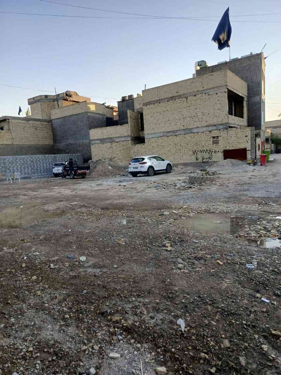 قطعه ركن للبيع
سكينه زراعي ثنين على ثمانيه للاستفسار 

***********

***********
