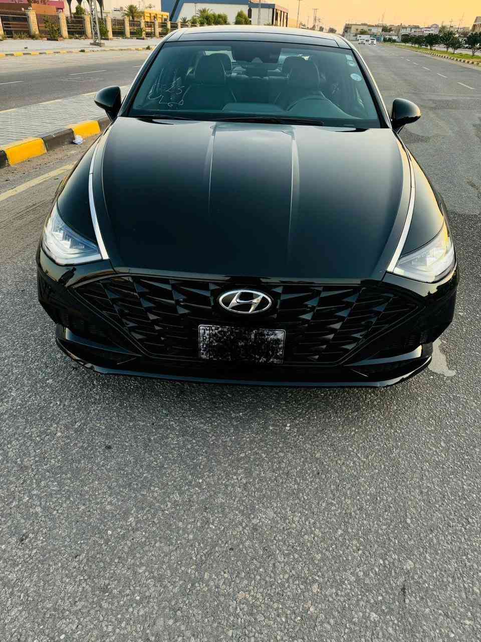 سوناتا 2023 SEL PLUS فول 1/1
مواصفات :
▪️بصمة ابواب
▫️رادار امامي خلفي
▪️نقط عمياء جانبية
▫️قيادة ذاتية ومانع تصادم
◾️كروز مثبت سرعة 
▫️تحديد مسار
▪️هاند بريك دگمة
▫️اوتو هولد 
▪️لايت Led زنون
▫️تشغيل عن بعد 
▪️محرك 1.6 توربو
▫️شحن وايرليس
▪️تحكمات فوووول
▫️تدفئة كشنات وستيرن
▪️شفتات گير بالستيرن
▫️سستم سماعات Bose 
▪️عدادات دجتل فول
▫️شاشة كبيرة تدعم الكار پلي واندرويد اوتو
▪️كراسي كهرباء وخزن ميموري
▫️پانورما 3 طگات
▪️أنظمة قيادة ذاتية 
▫️أشاير بالمري
▪️قطعتين تبريد 
▫️تبريد منفصل مناخين
▪️كشنات جلد تطعيم
▫️ويل كب رياضي حجم 19

🔸عداد المسافة : 50,000KM
🔹رقم السيارة أربيل 
🔸السنوية جديدة / الهزة جديدة
🔹الحادث : الباب الأمامي ( جهة السائق ) مبدل ، وجزء من الچاملغ معدّل 
🔸السعر : 175 
🔹العنوان : النجف / قرية الغدير 
🔸للتواصل : ***********
