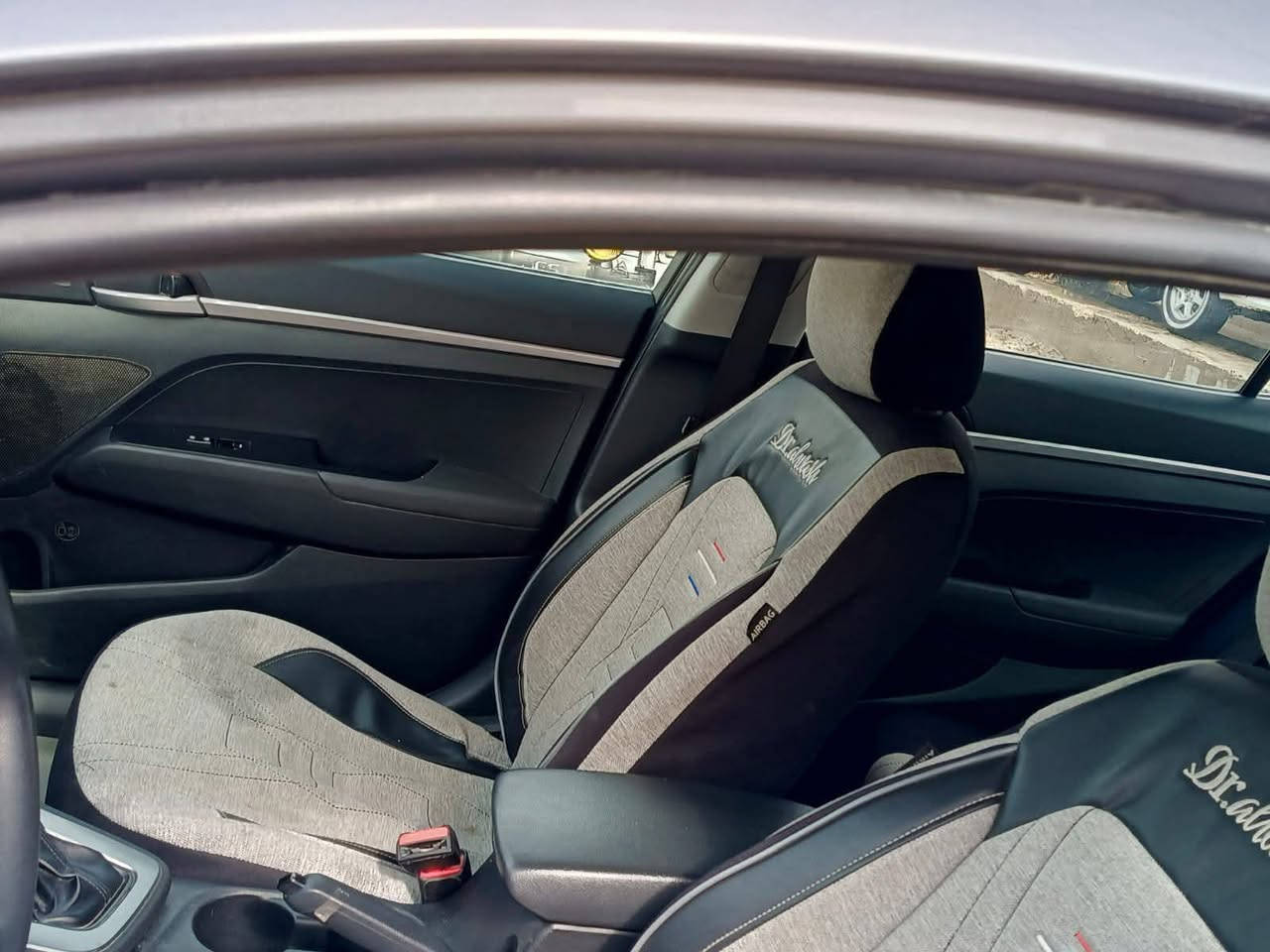 السلام عليكم
النترئ 2019امريكي داخله كلين وبلعراق بيه قطعه جاملغ خلفي الايسر الخلفي وباب ملاونهه
سياره ليبل واحد بدون تبديل
مكينه ٢٠٠٠ دوش
كير ومكينه مكفولات
كير At
ماشيه 95
 مواصفات نص فول
شاشه حجم وسط
تحكم ستيرن
منضومه زنون كامله
كامره دواره
رقم أربيل الانكليزي تحويل ثاني يوم
رقم الهاتف ***********
