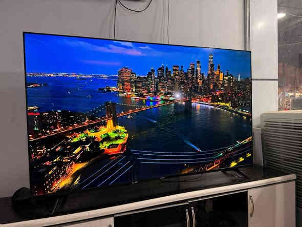 السلام عليكم بلازما حجم ٧٠فول سمارت نظام ال جي ريمون ناطق وموس اخت الصفر رقم تواصل وتساب ***********
