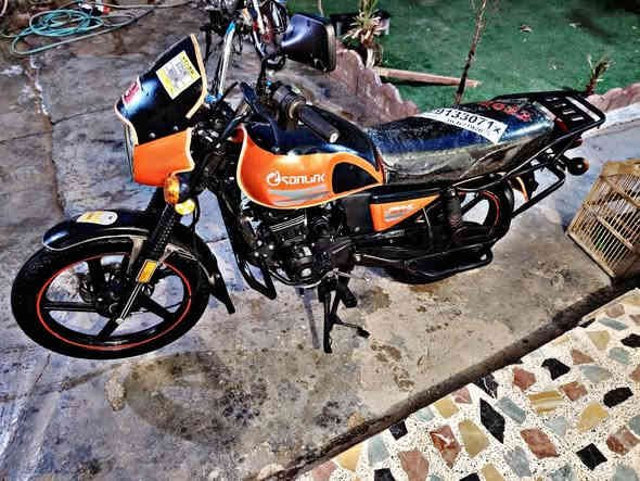 س ع ماطور  دايوان سونيك الأصلي باب اول نضيف كلش محرك كير كهربائيات دشبول إلكتروني كامل شغال مابي اي نقص جاهزه الدرجه موديل 21 الشراي يجي خاص رقم موبايل *********** المو شراي لا يكسر بل سعر مستعمل قليل
