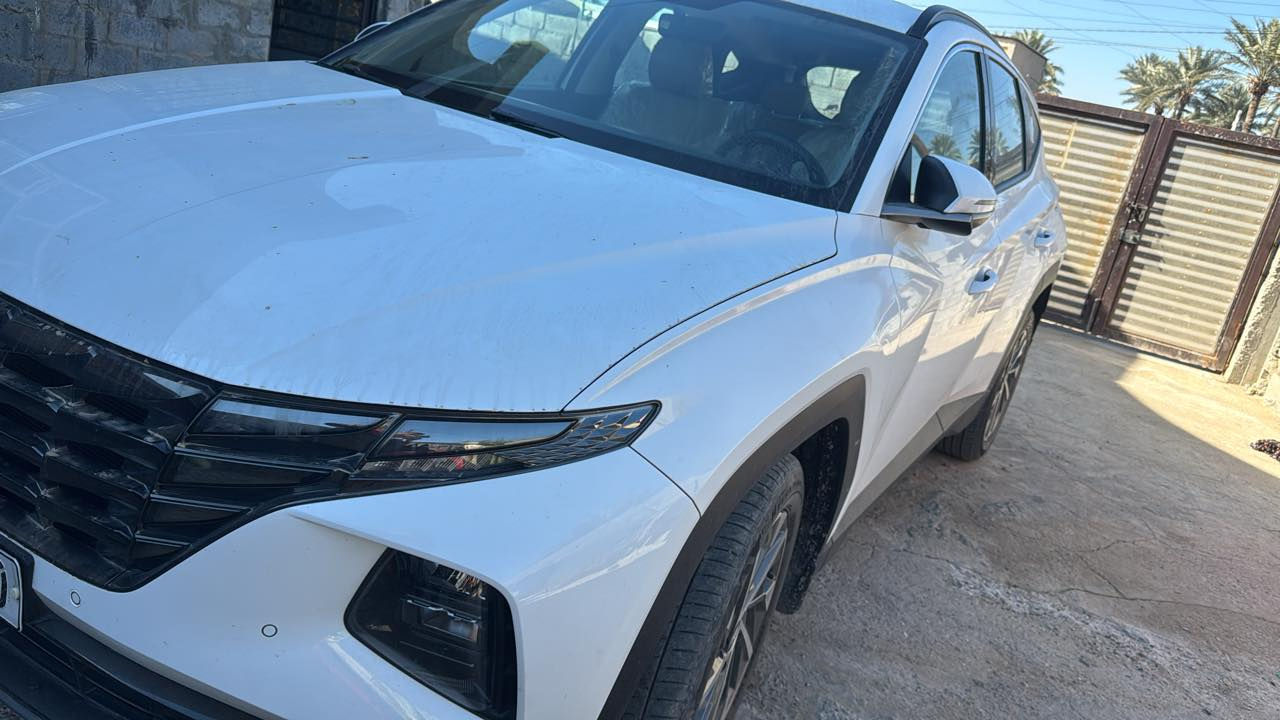 سلام عليكم توكسان 2023 خليجي فول مواصفات بدون بنورامه لون ابيض ماشيه 38 الف رقم بغداد سعر 220$ وبيها مجال 
رقم الهاتف ***********واتساب
