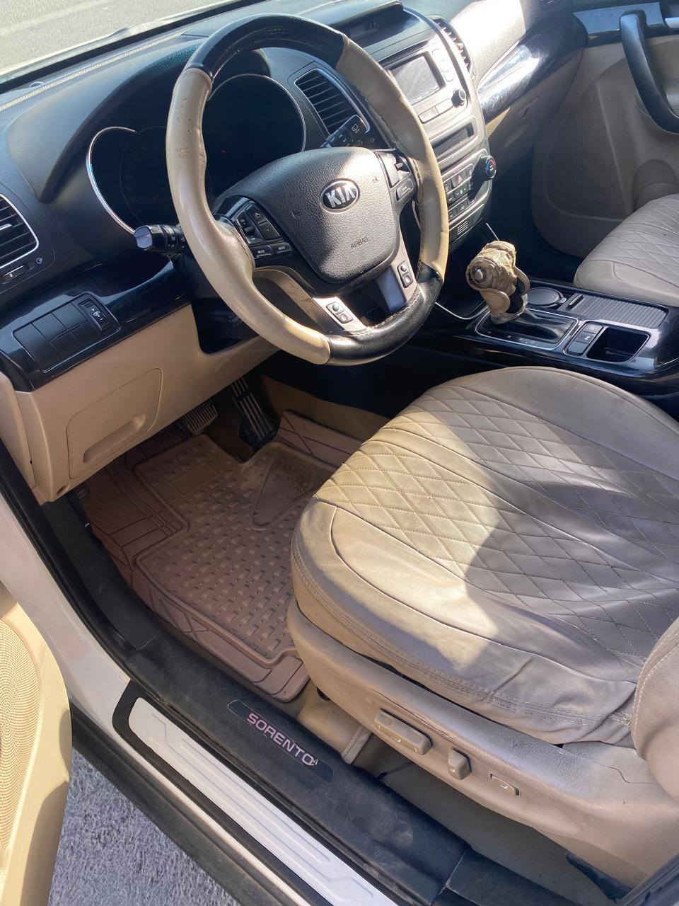 سورنتو خليجي موديل 2015 فوووول الفوووول بانورما محرك 6  سلندر بصمه تشغيل كامره حساس خلفي امامي كشنات جلد كراسي كهرباء اشاير مري فول الفول محرك جديد بلادي بالكارتون كير تبريد 4 قطع ثلج بلادي 7 راكب السياره كللللش نظيفة  مكفولة من كلشي السيارة مال بيت حلوه صدر جديد ماعايزه دينار تريد تحويل وكالة السعر 215 مكان السيارة صلاح الدين / الاسحاقي 
صاحب السيارة المشرف التربوي حجي خالد ***********
