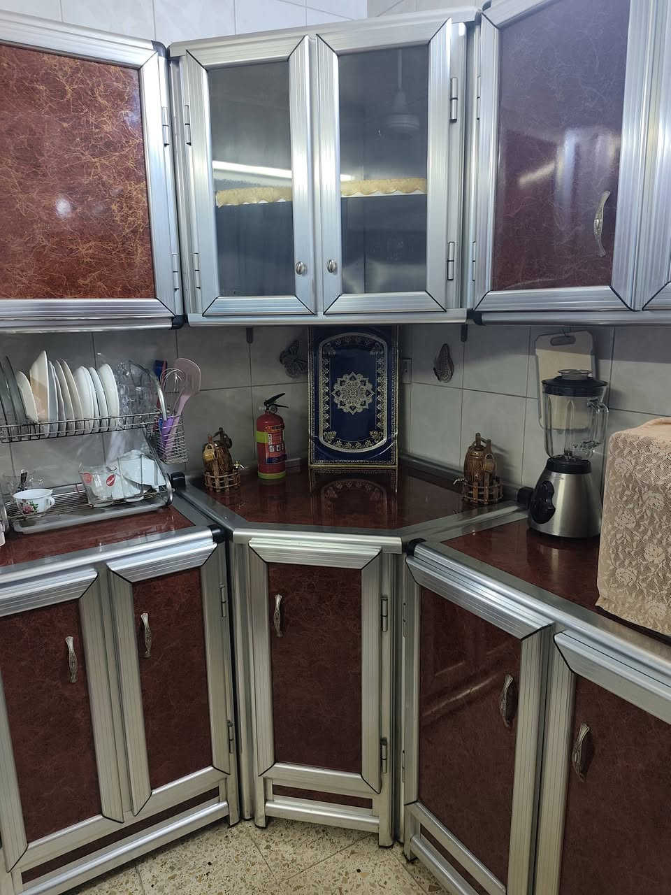 السلام عليكم ورحمة الله وبركاته 
كاونتر كلش نظيف شغل درجه اولى مكاني بغداد الجديده حي المعلمين هاتف *********** السعر ٤٥٠ الف
