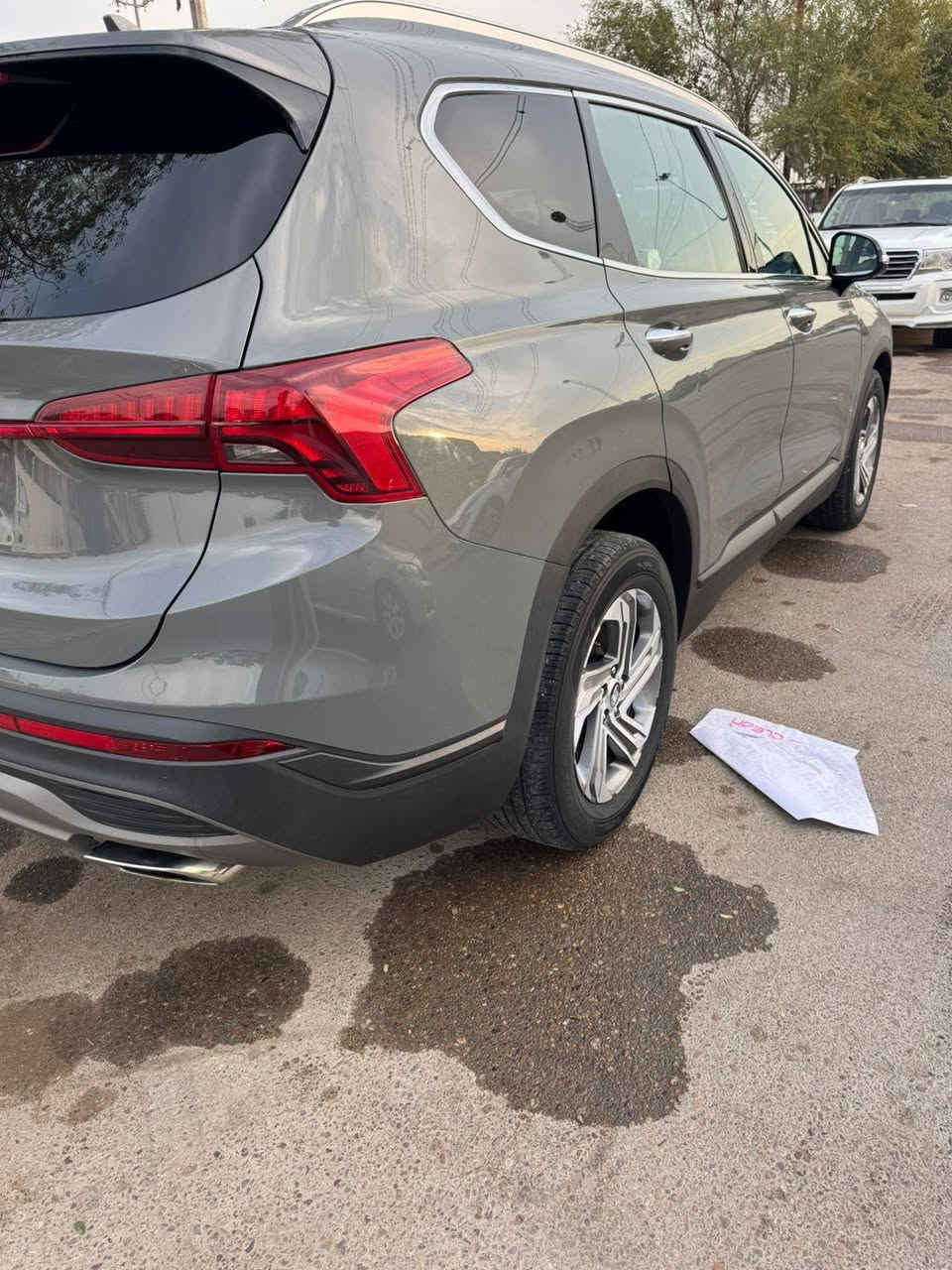 السلام عليكم رمضان مبارك سنتافي موديل 23 تحويل مباشر رقم اربيل محرك 2500 السياره فول بدون ايرباك ماشيه 94 الف
مكان السياره بغداد الكرخ الغزاليه
الاتصال على الاخ ابو زوبع
بي واتساب*********** 
السياره اكلين بدون اي صبغ
السعر 225$
ملاحظه صور الحادث بالمنشر
