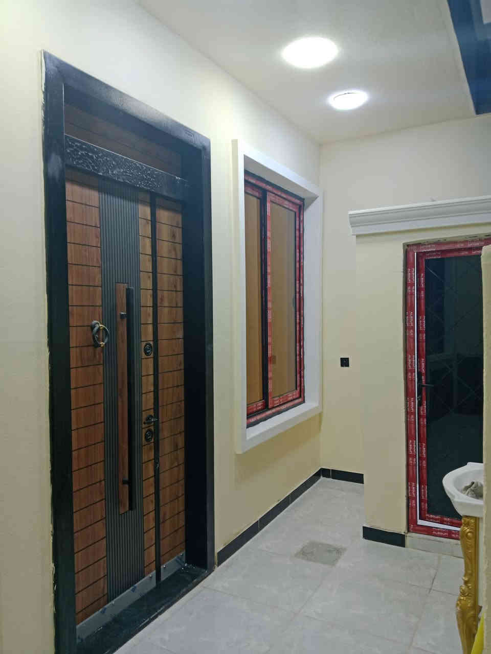 #بيت_للبيع_الجميع بيت مساحة 100م واجهه 6.25 نزال 16 بناء درجة اولى سند 25 تنازل شركة .. الدورة البوعيثة مجمع العدل للأستفسار *********** متوفر واتساب
