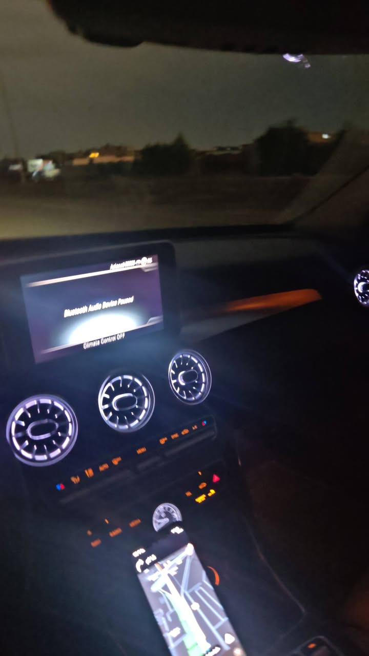 السلام عليكم
C300 2015
فول مواصفات 1/1
مكانها بغداد
للاستفسار ***********
