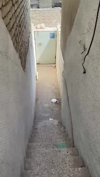 للايجار مشتمل مساحه ١٠٠ متر طابق ثاني منطقة البلديات حي التراث الإيجار...