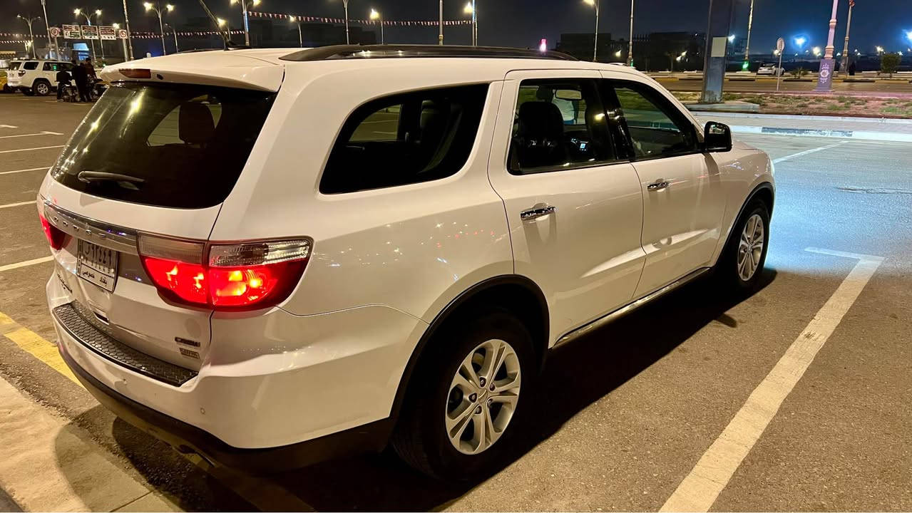 دورنكو موديل 2013 رقم بغداد سنويه لغاية 2027 ضرر امريكا حافه البنيد الايمن وبلعراق صبغ الجاملغ الخلفي جهه السايق مع باب السايق تبديل نفس اللون المحرك والكير مكفول كهربائيات كلها شغاله تبريد وتدفئة شغال  حداديه نضيفه السعر 168 وبيها مجال قليل 
مكان السياره كربلاء 
الرقم *********** كربلاء, العراق
