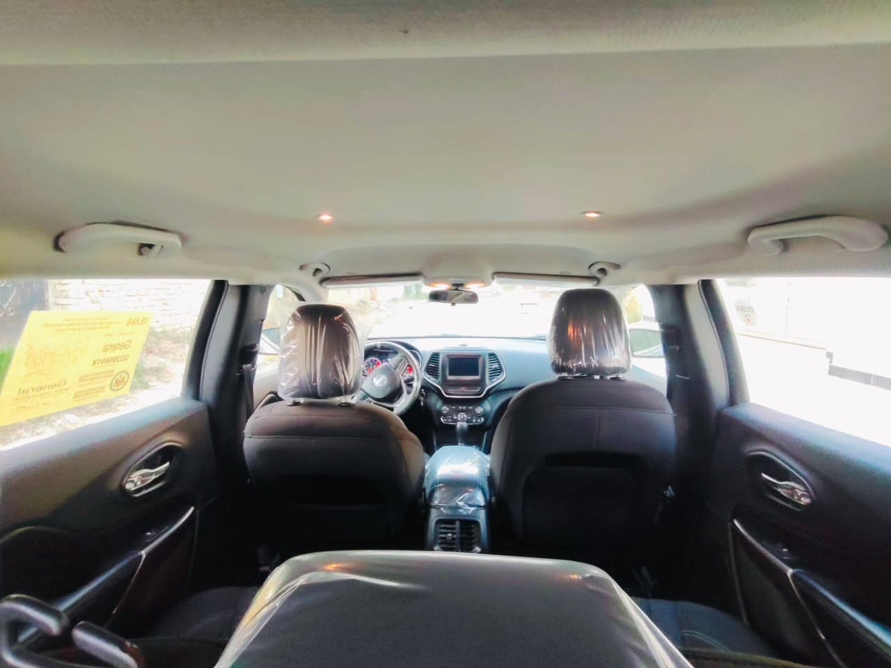 سلام عليكم ورحمة الله وبركاته 
جيب شيروكي بزون سياره ستخدام شخصي عل وضع الشركه سياره بدون حادث  فقط دعاميه وصبغ طرف البنيد باقي سياره مكفوله من الفتح والصبغ والتبديل شرط الفحص سياره حيل جديده مديل 2019  موصفات حلوه بصمه تشغيل عن بعد ويل كب حساسات رادرات منضومه زيون زرع شاشه كامره باقي موصفات معروفه  رقم ذي قار نكليزي سنويه جديده مكان سياره مركز الناصريه قرب مركز شرطه الفداء سعر 130 اتصال ***********
