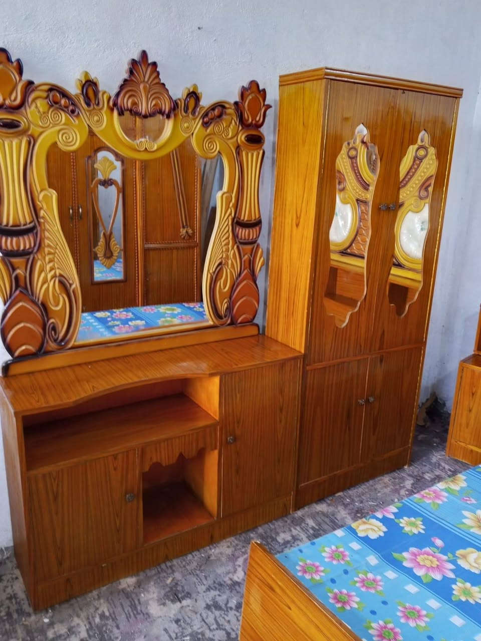 650غرفه ست ابواب ملحق صاج زاويه كنتوريه اخت الجديده مال عرسان بغداد الحسينيه مال الراشديه وعندي توصيل ***********
