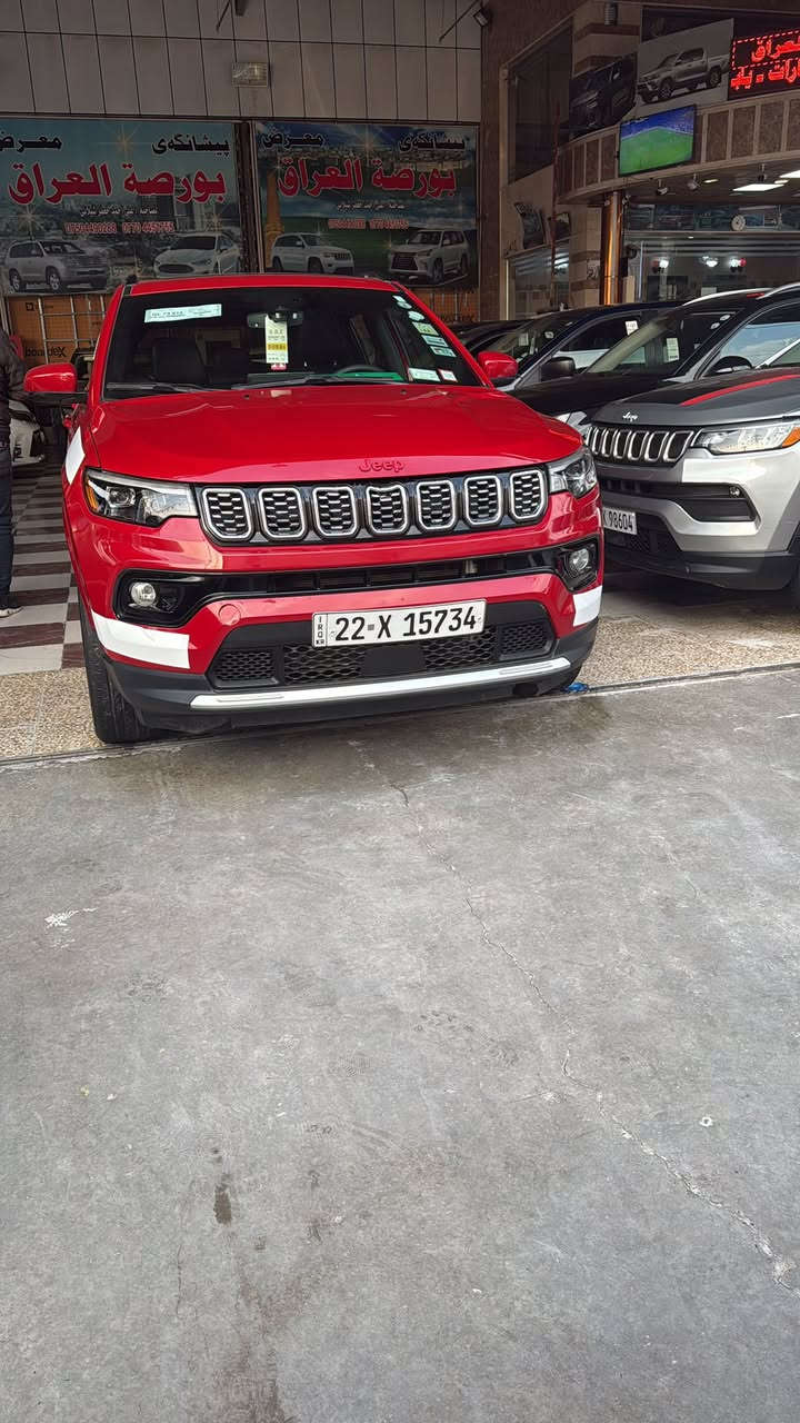 سلام عليكم جيب كومباس موديل 2023 فول مواصفات للاخير شنو البالك بيها  السعر 172    ***********
