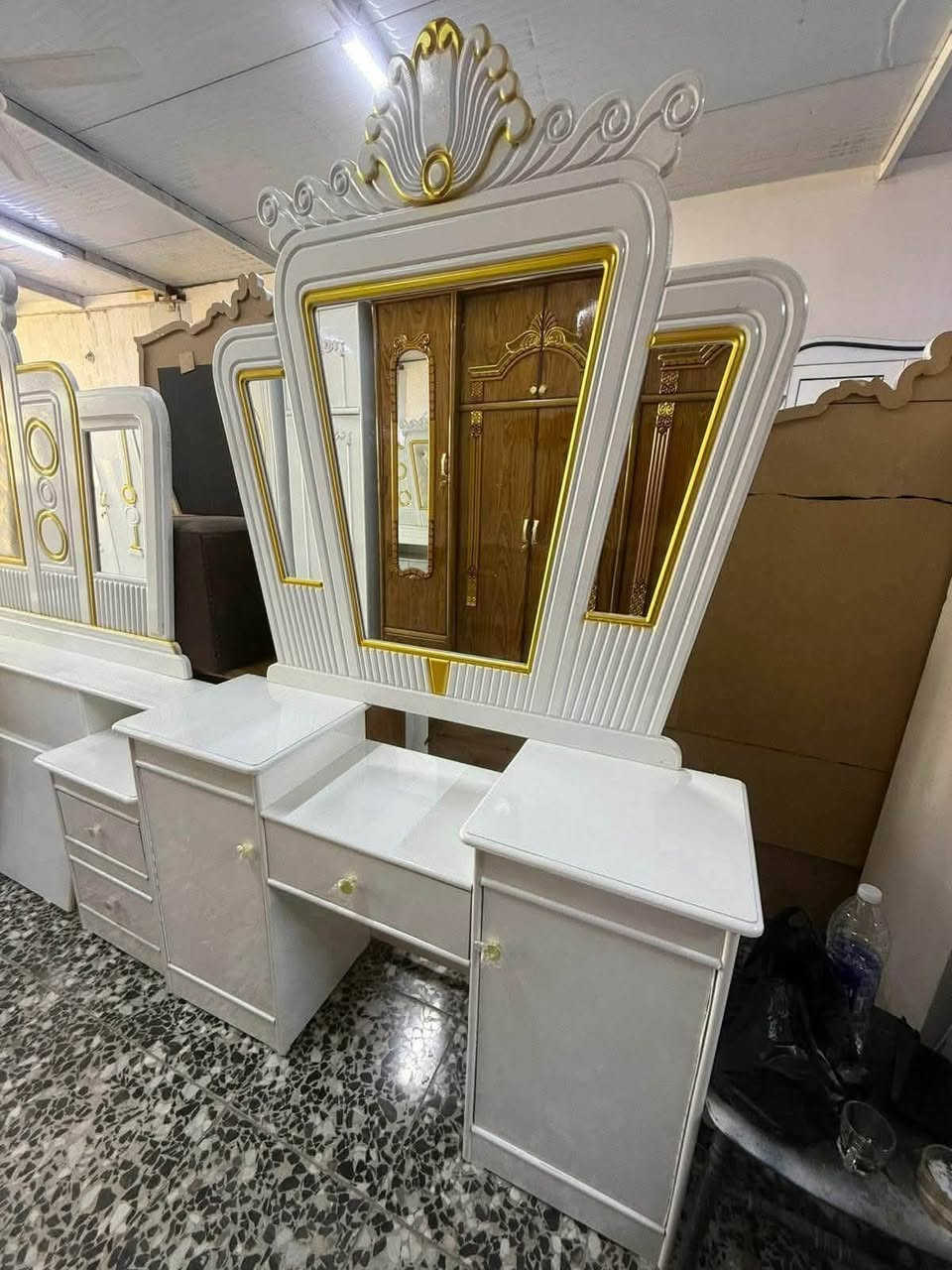 غرفه صاج ابيض صبغ حراري
جديد غير مستخدم عدد قطع ٧
السعر  قفل مليون و 250
الشد والنقل داخل بغداد مجاني


**إذا كنت صاحب هذا الإعلان وتريد حذفه لأي سبب، رجاءا أرسل رسالة إلى الدعم الفني**