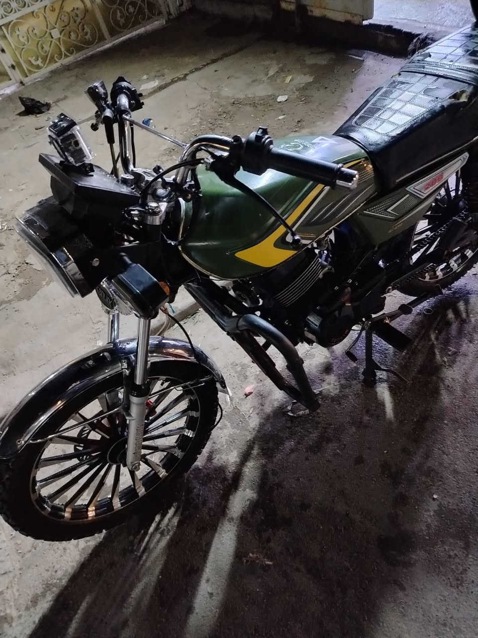 سلام عليكم شباب سونك 2025 لل بيع محرك 200 ccدراجه كفاله عامه نقصهه بس شاشه مالتهه كلبت الكفاح عليهه ماكو السعر 750 وبيهه مجال عنوان بغداد الوزيريه ***********
