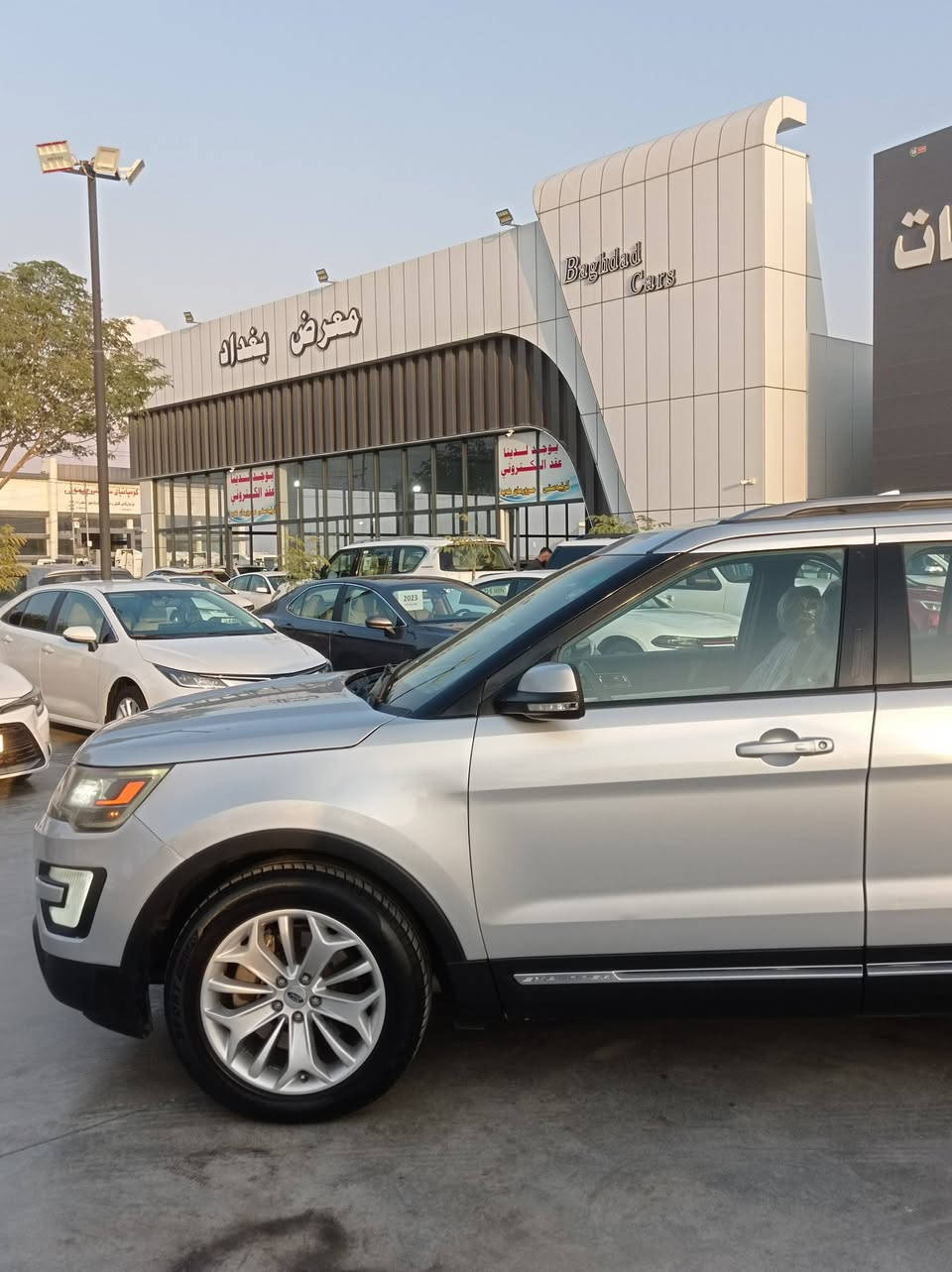 FORD EXPLORER 2017
بِسْمِ اللهِ الرَّحْمَنِ الرَّحِيْم 
عربي / كوردی 
عربي 
فورد اكسبلور موديل ٢٠١٧ وارد امريكي ثلاث قطع صبغ بدون دواخل بجم کبس خلفي كبس ماشي ( 150 ) ألف ميل محرك ممفتوح رقم اربيل سنوية و هزة جديد حتى (٢٠٢٩) سيارة جاهزة و بدون نقص .
المحرك : ٦سلندر - حجم : ٣٥٠٠ - قوة : ٢٩٠ حصان 🐎 .
ملاحظة ⛔: بيهه سيستم غاز إيطالي .
مواصفات (4WD + XLT )
١-دبل اكسل 
٢-٧راكب 
٣-لایت زنون 
٤-حاسة
٥-لايت أوتو 
٦-٣مقعد تبريد 
٧-قفل تلقائي 
٨-فوليوم
٩-جام أوتو 
١٠-بصمة
١١-٤مود قيادة 
١٢-تحدید سورعة
١٣-كشن كهرباء
١٤-مراية هيتر 
١٥-بگلايت ليد 
١٦-كاميرا
١٧-گير شفط 
١٨-فتح تلقائي
١٩-كود أبواب 
٢٠-لايت ليد 
٢١-صندوق كهرباء 
٢٢-ابواب بصمة
٢٣-مكان هوك 
٢٤-كير ماوس 
٢٥-مسجل شاشة
٢٦-گيچ اليكتروني
٢٧-مود TOW
٢٨-ثلاث شاشة 
٢٩-اشاير بل امراية 
٣٠-شغال .
مكان : كلار - سليمانية 
سعر : ( ١٤٥ ) ورقة 💸 
رقم تلفون : 
       واتساب 
          📥
 ( *********** )
 ( *********** )
كوردی 
فۆرد اکسپلۆرا مۆدێل 2017 ئەمریکی سێ پارچه بۆیاخ بێ ناوگرتن وە پێشەوە و دواوەی کەپسە ( 150 ) هەزار ميل ڕۆیشتوە مەکینەی نەکراوەتەوە ڕەقەم هەولێر سەنەوی و هەزەی نوێیە تا (2029) سەیارەیەکی خاوێن و بێ مەسرەفە .
مەکینە : 6بستۆن - قەبارە : 3500 - هێز : 290hp 🐎 . 
تێبینی ⛔: سیستەمی غازی ئیتاڵی بۆ بەستراوە .
مواسفات ( XLT + 4WD )
1-دەبڵ اکسڵ
2-تەحدید سورعە 
3- 7نەفەری 
4- لایت زینۆن 
5-ڤۆلیۆم 
6- 3مەقعەد تەبريد 
7- لایت ئۆتۆ 
8-جام ئۆتۆ 
9-کوشین کارەبا 
10- 4مۆد لێخوڕین 
11-مۆد تراکشن 
12-حاسە 
13-بەسمە
14-ئاوێنە ئیشارات 
15-لایت لید 
16-کامێرا 
17-کردنەوەی زیرەک 
18-بەگلایت لید 
19-کۆدی دەرگا 
20-گێڕ شەفت
21-سنوق کارەبای 
22-دەرگا بەسمە 
23-شغال 
24-گێر ماوس 
25-شوێن هۆک
26-گێچ ئەلیکترۆنی 
27-شاشە گەورە 
28-مۆدی TOW
29-سێ شاشە 
30- ئاوێنە هیتەر .
شوێن : کەلار ـ سلێمانی 
نرخ : ( 145 ) گەڵا 💸 
ژ.م :   واتساب
            📥 ( *********** )               
( *********** )
