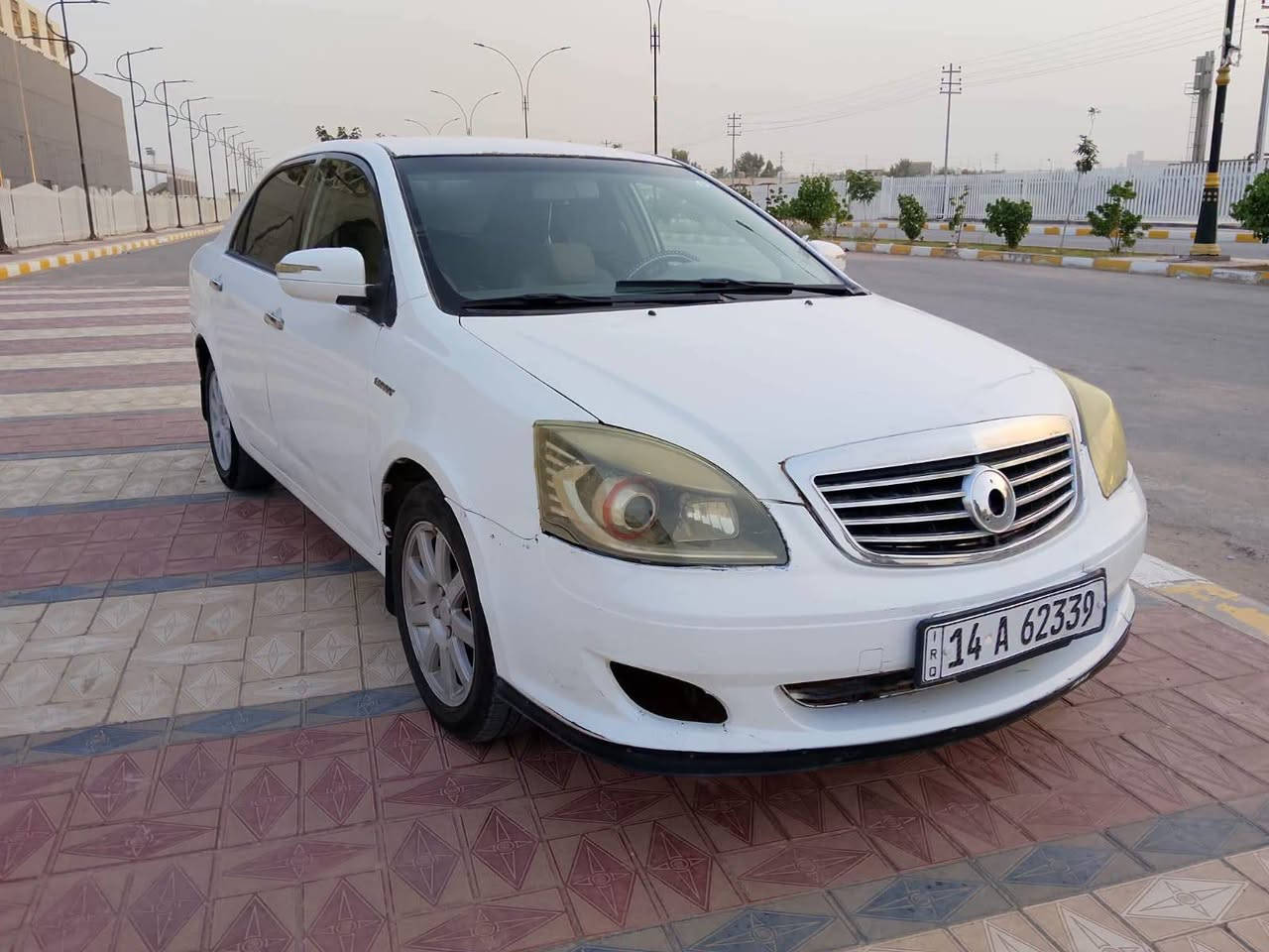 جيلي موبل  موديل  ١٢ بصره سنويه٣١ سياره جاهزه تبريد شغال تخم تاير جديد حداده جديده كير ومحرك شرط سعر ٣٨ وبيه مجال العنوان بصره سفوان رقم ***********
