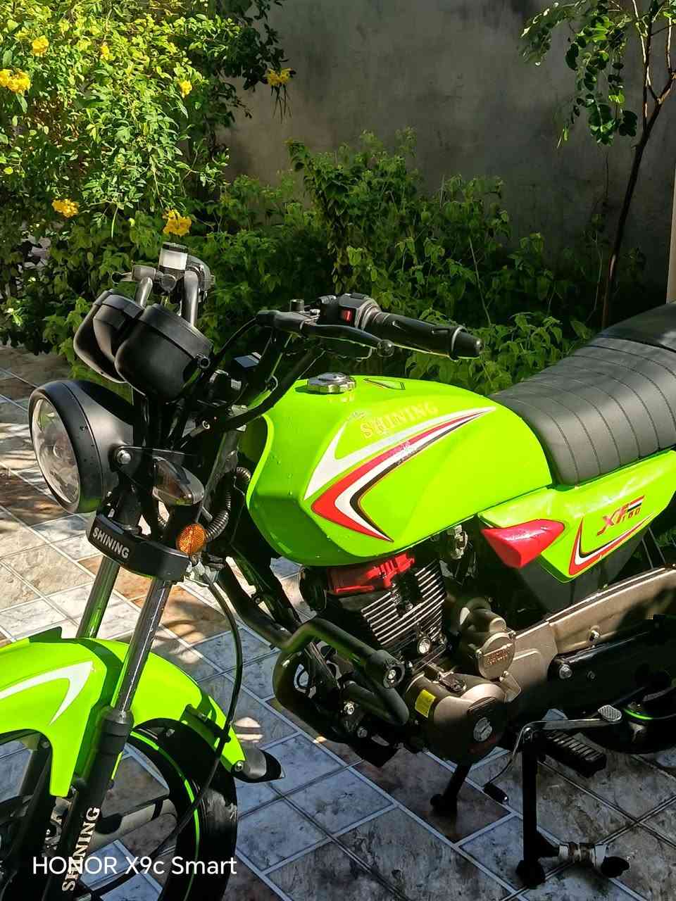 للبيـع دراجة شنك (Cheng) موديل 2025 🏍️
النوع: شنك - الحجم الصغير.
​الموديل: 2025 (جديدة جداً).
​الحالة: الدراجة نظيفة جداً وجاهزة من كلشي (شغل واطلع).
​المكان: الديوانية.
​السعر: مليون و350 ألف (بيه مجال قليل للشراي).
​للتواصل والاستفسار:
📞 ***********
