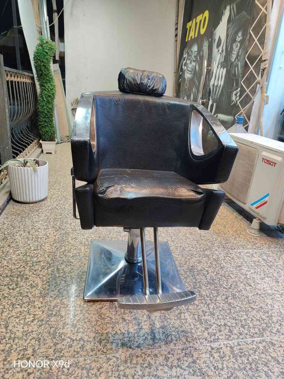 السلام عليكم كرسي البيع شغال
الصينيه مالته ثقيل الجك شغال حلو ومابي شي 75
الدوره حي الصحه شارع تجاري 
***********
