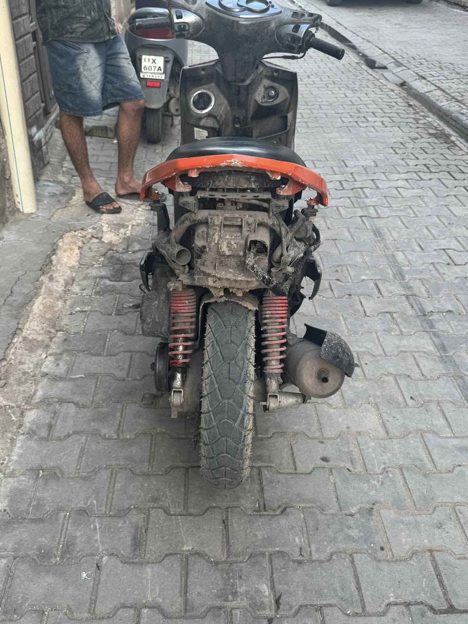 سلام عليكم سكنس فحل كابريتر ابيع كوم حديد سعر 300 وبيه مجال دراجة شغالة
استفسار ***********
