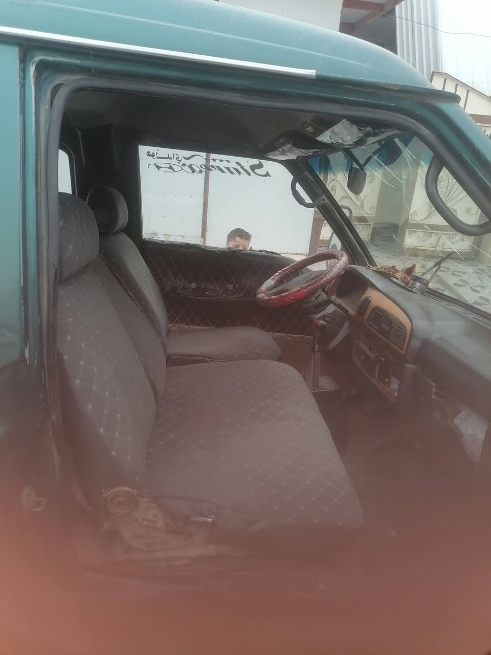 السلام عليكم كيا هونداي للبيع نضيف كير مكينه شرط رقم جديد دولي سنويه لي 2030 شرط بي حصت كاز شرط تحويل او وكاله هيه مرور صافي سعر ٥٣ بي مجال *********** اسيا *********** خاس ما اجاوب
