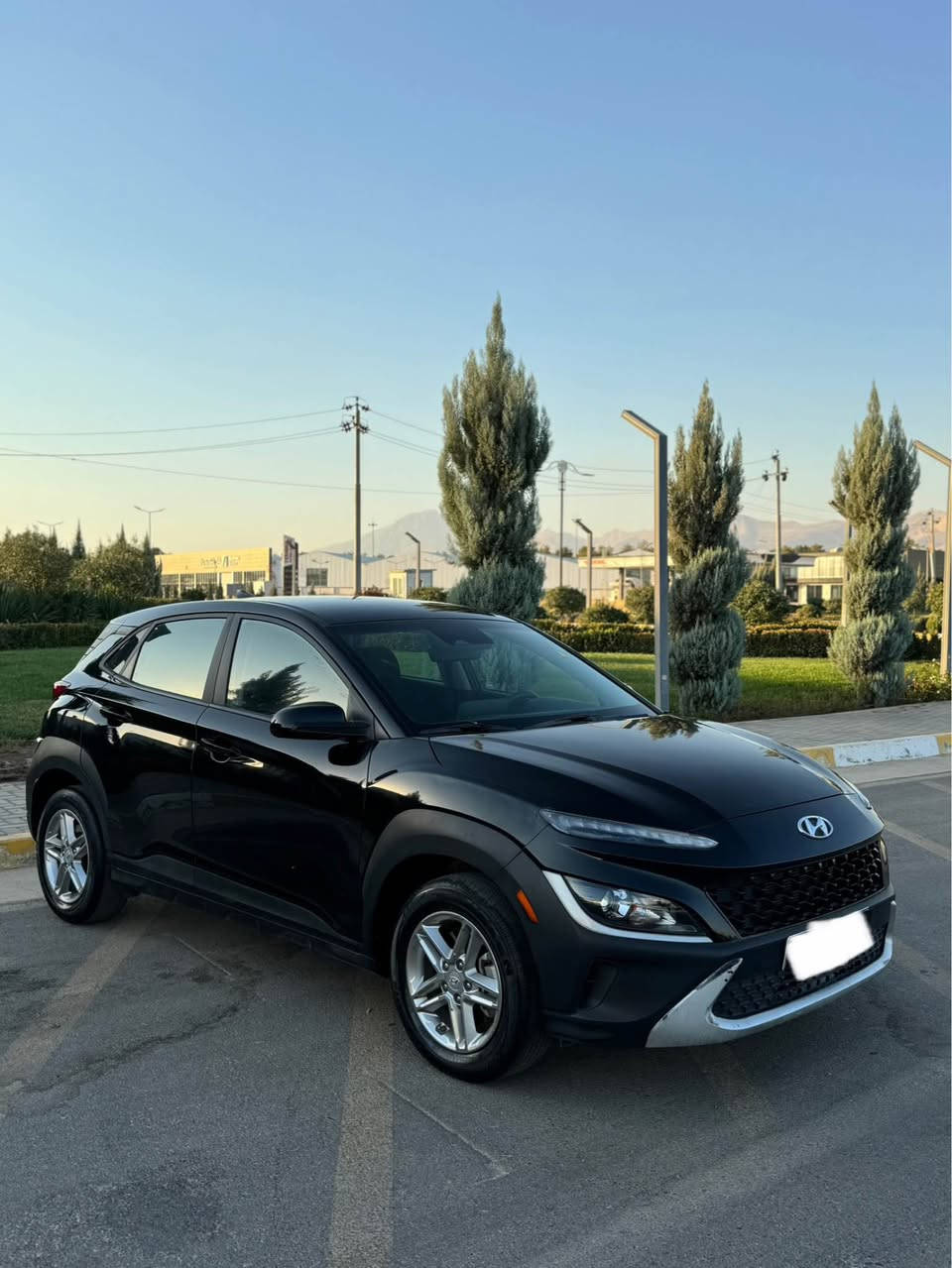 HYUNDAI KONA 2022
مواصەفاتی SE
ئۆتۆ ستۆپ 
شاشە 
کامێرە
کارپلەی
مۆدی سپۆرت و سمارت نۆرماڵ
گێڕی ئۆتۆماتیک و عادي
دەبڵ ئەکسل AWD
تەنها ٢٥٠٠٠میل ڕۆشتوە
 تەنها  بۆنیدی بۆیاخە بێ ناو گرتن
گێڕ و مەکینە و تەحويل و غەرامە بەشەرت
یەک دینار مەسروفی تیا نیە 
رەقەمە سلێمانیە 
☎️*********** السليمانية, العراق
