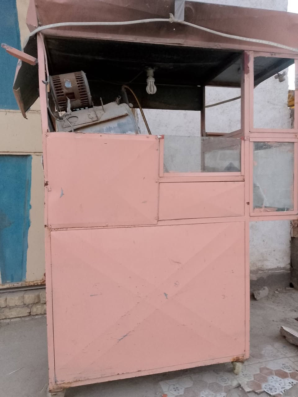 مكينة حب شمس للبيع المكينة كل عيب مابيه جديده بس ماعندي مساحه مكاني ديوانيه العسكوري الرقم.***********
مكينة حب شمس للبيع المكينة كل عيب مابيه جديده بس ماعندي مساحه مكاني ديوانيه العسكوري 
الرقم.***********
السعر 250 وبيه مجال للشراي
