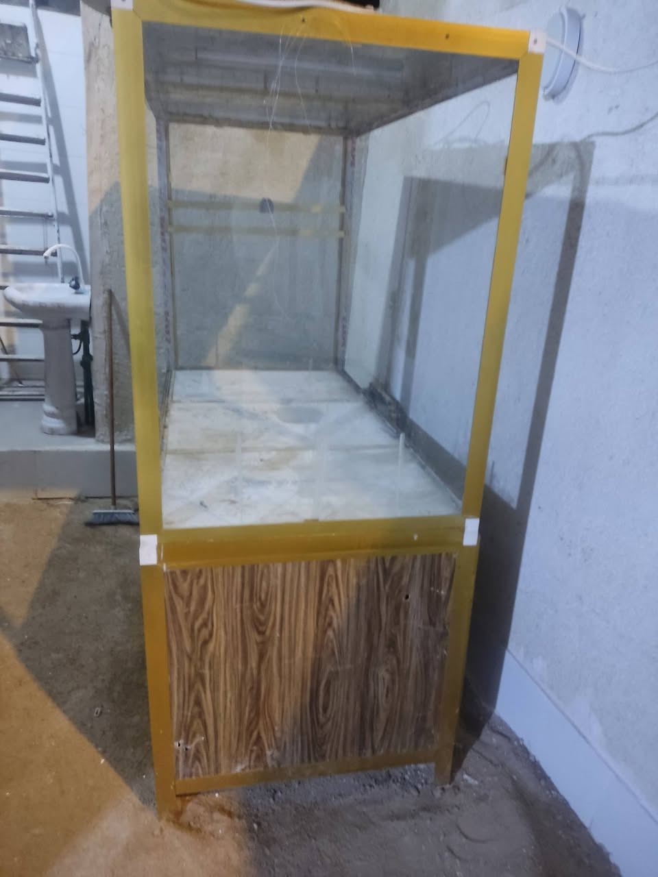 ميز للبيع المكان البصره السعر 150 وبي مجال


**إذا كنت صاحب هذا الإعلان وتريد حذفه لأي سبب، رجاءا أرسل رسالة إلى الدعم الفني**