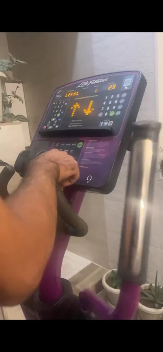 كروس جديد لايف فتنس امريكي اصلي
شرط نظافة 99‎%‎  مستعمل كلش قليل

590 دولار وبيه مجال بسيط
مكاني طوز خورماتو /صلاح دين 

ماسنجر او اتصال على رقمي وعليه واتساب 

***********
