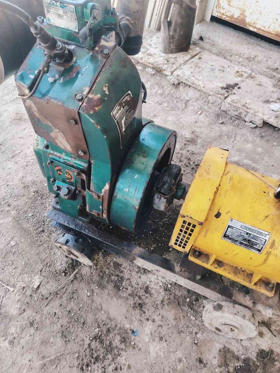 مولد هندي للبيع وضع شركه 7 ونص K مكان الصويره سعر 650 وبيها مجال ***********
