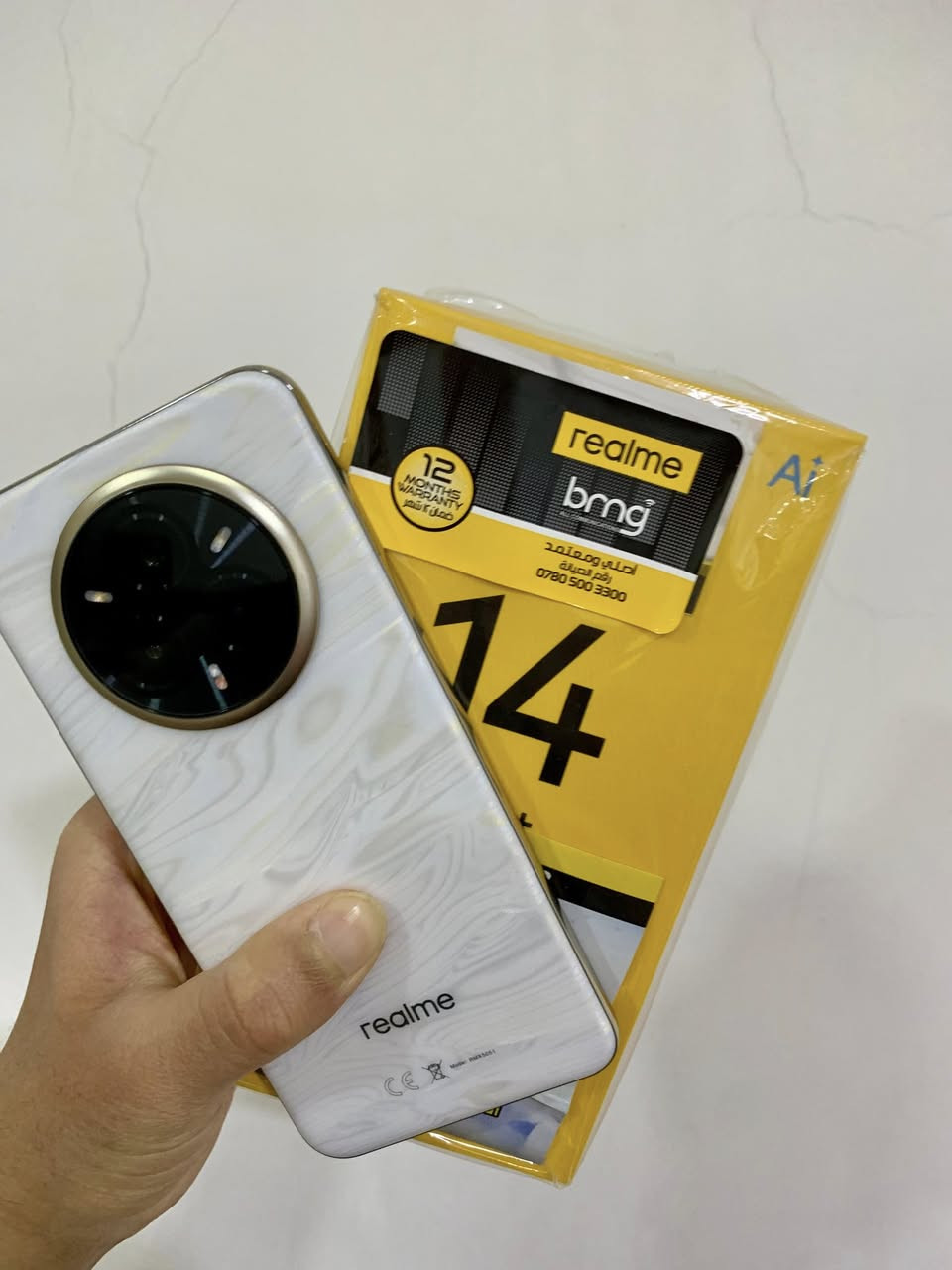 ريلمي 14 برو بلس 5G
الذاكرة 512 
البطارية 6000 مللي أمبير 
معدل تحديث الشاشة 120 هرتز 
يشغل ألعاب 120 فريم 
الظهر يتغير لونه بالبرودة 
كامل ملحقات مكفول شاحنة اصلية مال الجهاز 80 واط + كارتون + كفر الشركة الأصلي 
مشتري ب 650 
رايده ب 500 بي مجال بسيط


**إذا كنت صاحب هذا الإعلان وتريد حذفه لأي سبب، رجاءا أرسل رسالة إلى الدعم الفني**