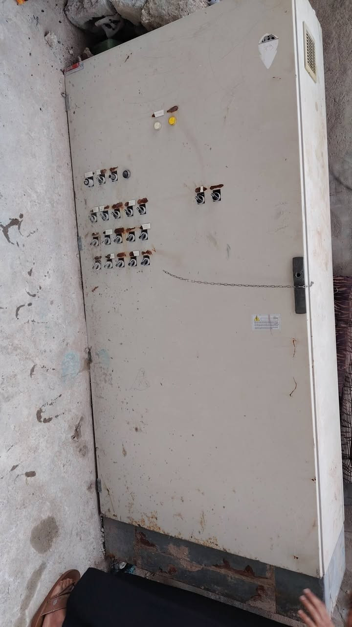 للبــــــــــــــــيع
***********
