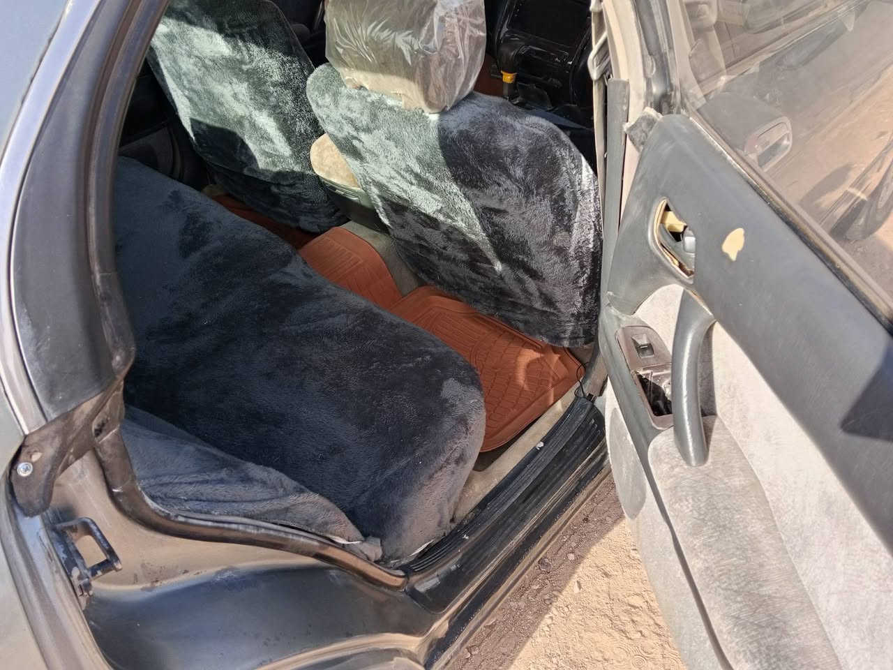 السلام عليكم بطه متصل رقم انبارتحويل سنويه صاقطه 20مكينه فيفي تي كيرشرط حداديه ظعيفه  مصبوغه عام جماليه تخم تاير غرفه جديده كفاله كصه ونقل ظربه للبيع او مروس حسب القناعه السعر 48موديل 1992مكاني كربلاء ***********
