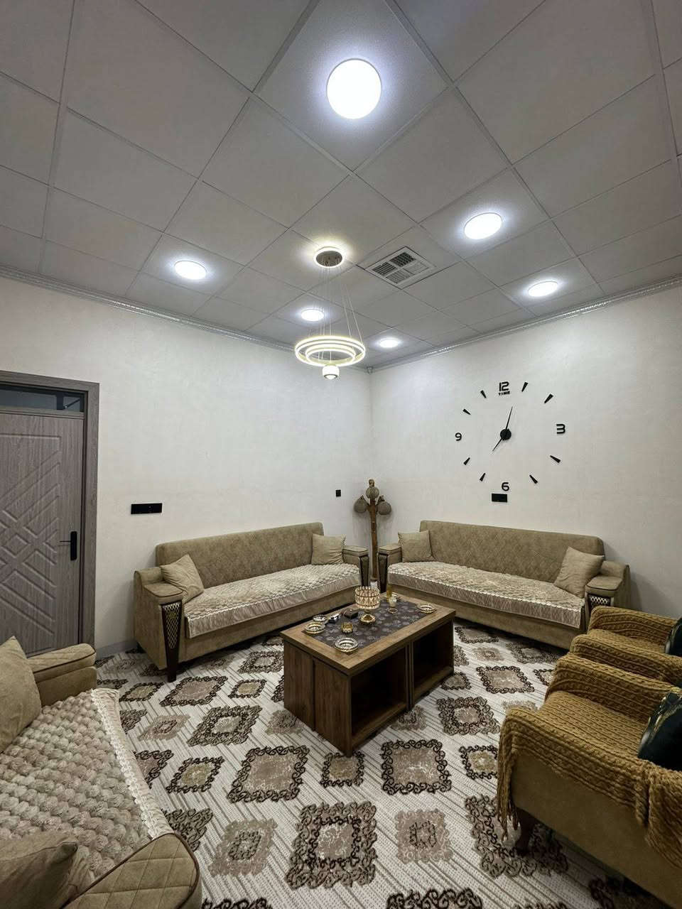 السلام عليكم
بيت 100م جديد ونظام دكتات طابو صرف طابقين واجه فلين منطقة 58 للاستفسار اكثر الاتصال على *********** / مكتب الزوراء للعقار
