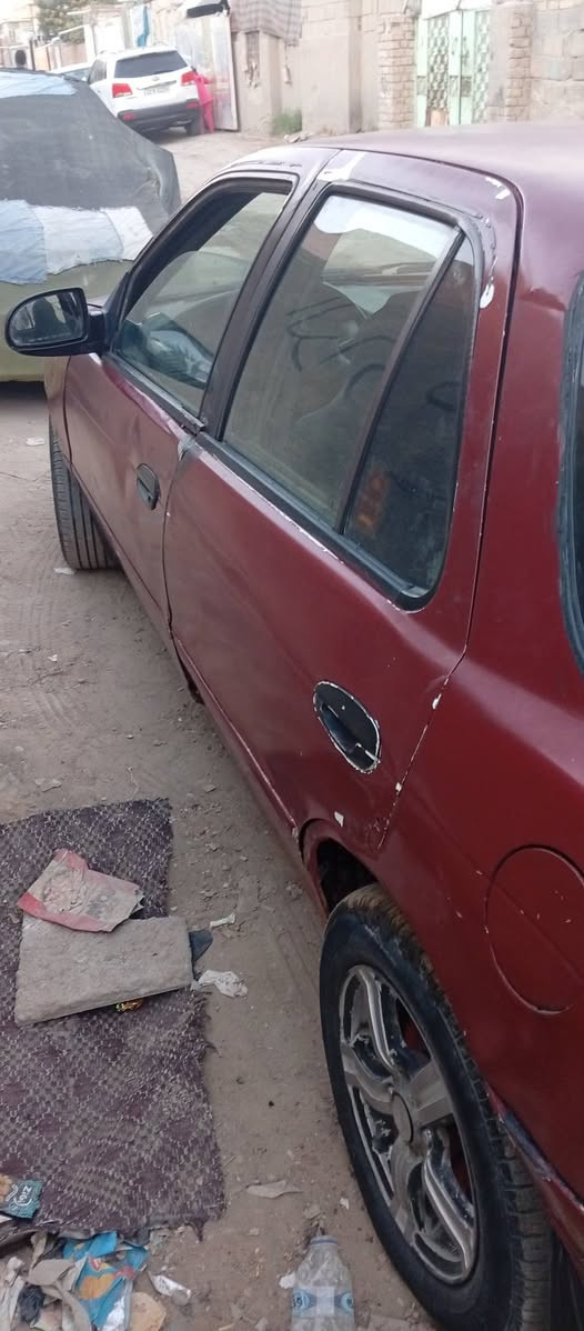 سلام عليكم
موديل ٩٣
صاحبها يريد تحويل 
سياره خير من الله وين ماريد اطلع 
فقط مكينتها تعبانه 
للبيع او مراوس 
***********
