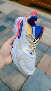 حذاء رياضي • طبي • مقاس ٤٠