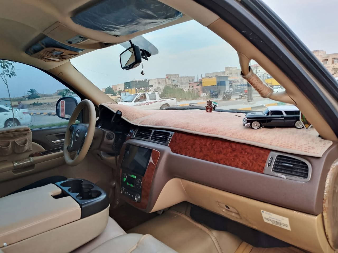 ياالله السلام عليكم 
جمسي يوكن فحل موديل 2009
گير مكينه حداديه خير من الله 
تخم تاير جديد
بيه منضومة غاز 80لتر
السياره كفاله بدون حادث 
باقي التفاصيل خاص
السعر210وبيه مجال 
اتصال ***********
