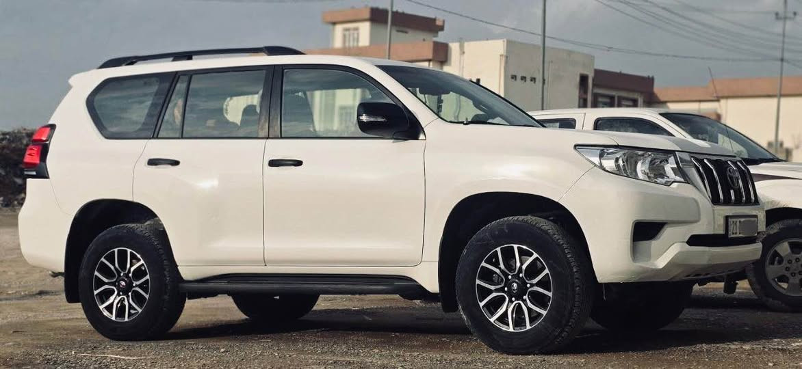 TOYOTA PRADO 2018 TX DIESEL
پرادۆ 2018 TX گاز 
سەیارەکە مەکینە گازی تۆربۆیە ئینجێکتەرە 
واتە (D-4D)
 113هەزار ڕۆشتووە
بێ بۆیاخ و بێ ساردە سەیارەکە جوان و پاک ماوەتەوە 
گێڕو مەکینە و ئەکسڵ و هەموو شتێکی بەشەرتە و زۆر بە هەڵمەتە
ڕەقەم و سەنەوی تازەیە تا 2029 و بەناوی خۆمەوەیە
چوار تایەو ویلی تازەی لە ژێرە
دەبڵ تانکی 150 لیتر
 بەشی نزیکەی 1200کم دەکات
سپێر لەکۆڵە 
گێڕ عادی و جام کارەبایی و ئاوێنە کارەبایی جەمبەستەر، سپرینگ، بوش ئەستوورە
ڕادێتەر ئەستوورە ( دوو ڕیز)  
استراد خاصی UN ە
نرخ:318 و معامەلە 
ژمارە تەلەفونی خاوەنی: 
***********
***********
سلێمانی شربازهير, السليمانية
