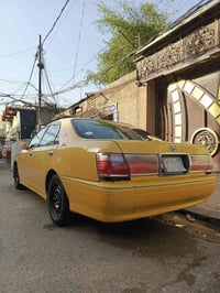 ملكه موديل 2002اصل دكه حاسبه موجوده كصتين السياره ممدفوع كمرك فقط وكال...