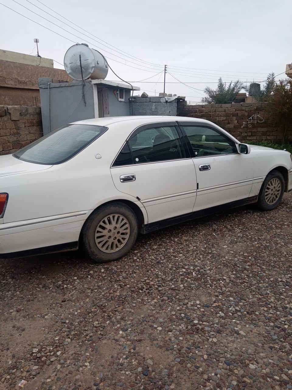 ملكه ادوات لون ابيض شرط لا ضربه ولاشخط موديل 2002 جاهزه محرك ففتي شرط محرك گير  تبريد. تايرات جدد سبير جاهز يعوزها ترتيبات بسيطه.
السعر 30$ بيها مجال.
***********
