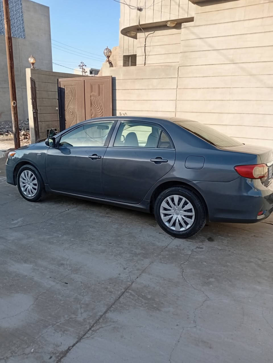 كورلا للبيع خليجي اربيل2008 سعر 92 وبيها مجال بسيط محرك 18 حاويه جديد شاده 
كير بشرط تخم تاير جديد الإتصال ***********
وذا مراوس كورلا تكسي هم يرهم
