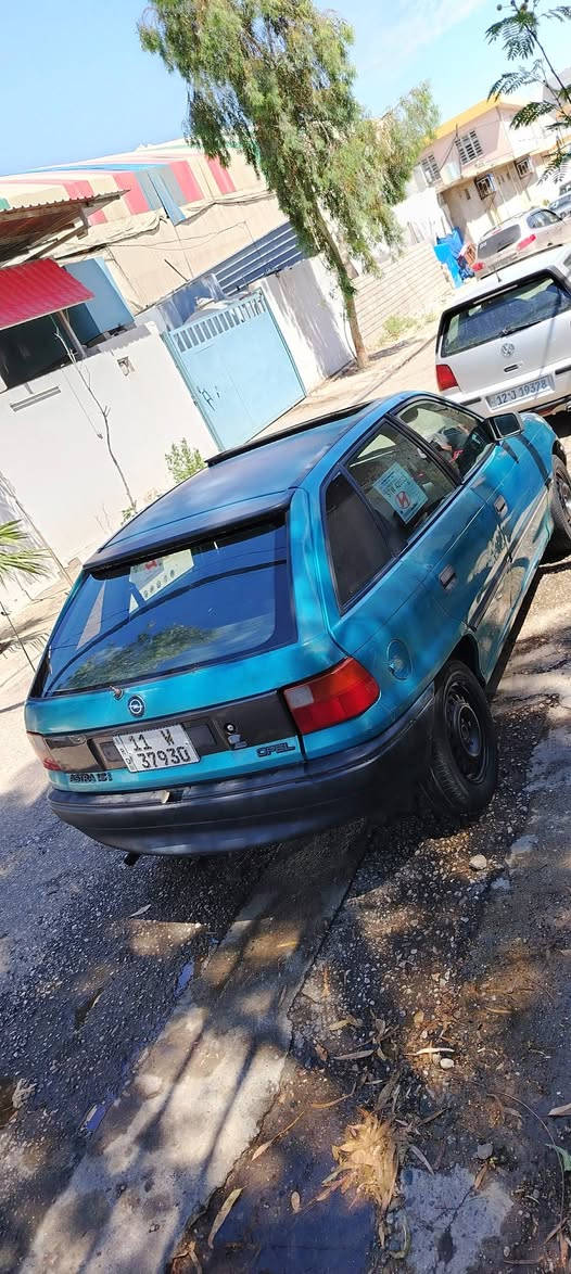 السلام عليكم سيارة استرا للبيع موديل 92 محرك 16كير عادي كير مكينه بشرط جديد طخم امامي وخلفي جديد باتري جديد ستيرن باور فتحه سقف رقم بغداد مشروع وطني شرط التحويل عنوان السياره موصل جانب الايمن السعر على الرقم (***********)
