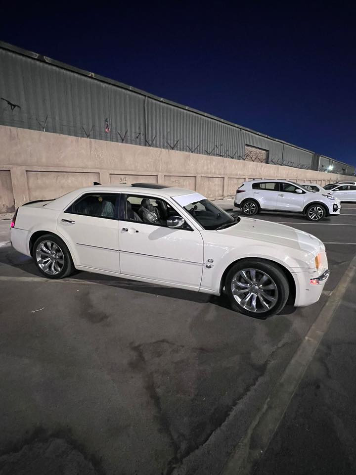 سلام عليكم مكلف بنشر سياره ادوات  ادوات       اوبامه دخول كويت خليجي سياره جديده وحلوه مديل ٧ جديده فول موصفات كصه بس قماره ويل كروم سعر ب٥٠ شراي يجي خاص بيه فقط. بدون مراوس. رقم لهاتف *********** لعلم سياره كفاله هيمي. بدون كص بس قماره فقط
