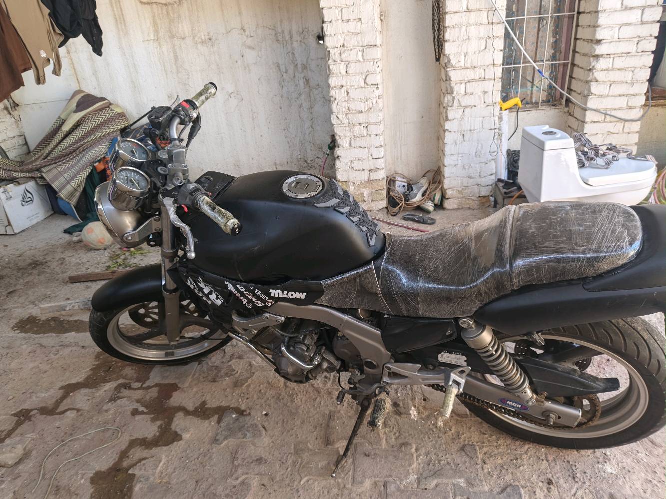 سلام عليكم يوماهه زيل مكينه250cc
مكينه حلوه ونضيفه وماه مفتوحه 
صوته يخبل ناعم رقمي ***********بس 
وتساب مو جود مكاني العماره بعد بيه مجال بل سعر 