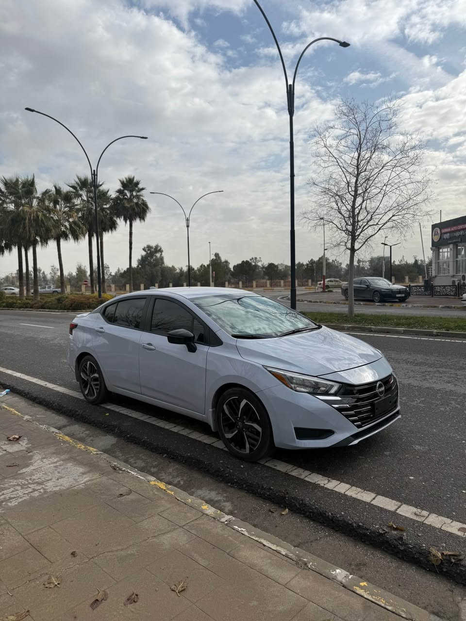 NISSAN VERSA SR 2024
———💥——💥—💥——
نيسان فيرسا ٢٠٢٤
سه ياره كه امريكيه 
ماوه ى رويشتن 14 هه زار ميل رويشته وه
سه ياره كه زور خاوينه
ره قه م شانسى (3N1CN8FV1RL921081)
نرخ(١٣٠) وه رقه مه جالى تيدايه 
رسمكه ى فحص  داناوه ٠ 
__________________~
سياره وارديه   أمريكية 
مواصفات SR
‏سياره نظيف جدا
‏ماشيه (١٤) الف ميل
‏رقم شانص (3N1CN8FV1RL921081)
سعر(130) بيها مجال
صوره الفحص موجود 
ره قه م موبايل ***********
WhatsApp *********** أربيل, العراق
